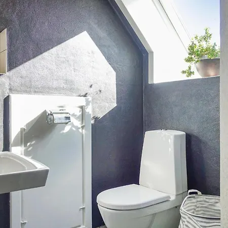 Awesome In With 1 Bedroom And Wifi Rønne
